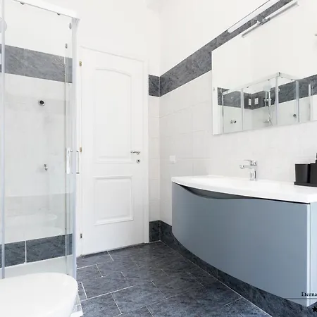 Gfc Eternal - 5min To Tiburtina Station Metrob, 2 Bathrooms, Terrace, A-c Apartment Rome