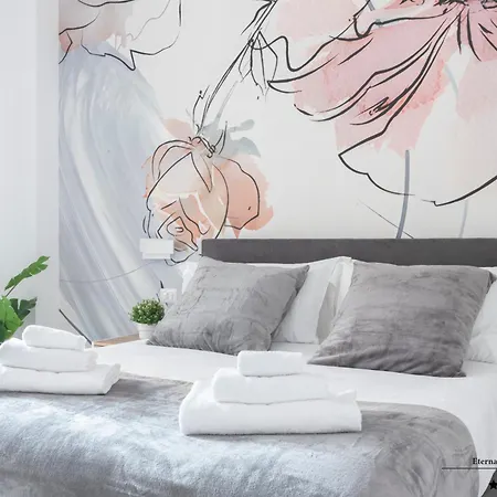 Apartment Gfc Eternal - 5min To Tiburtina Station Metrob, 2 Bathrooms, Terrace, A-c *