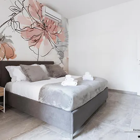 Apartment Gfc Eternal - 5min To Tiburtina Station Metrob, 2 Bathrooms, Terrace, A-c