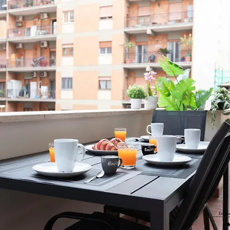 Gfc Eternal - 5min To Tiburtina Station Metrob, 2 Bathrooms, Terrace, A-c Apartmán Řím