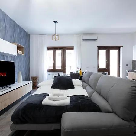Gfc Eternal - 5min To Tiburtina Station Metrob, 2 Bathrooms, Terrace, A-c Apartmán Řím