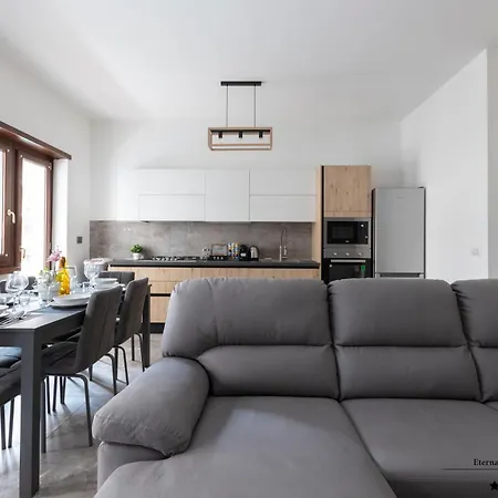Gfc Eternal - 5min To Tiburtina Station Metrob, 2 Bathrooms, Terrace, A-c Apartmán Řím